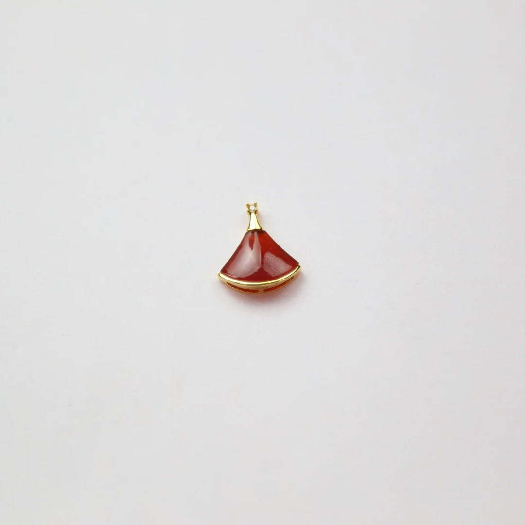 【质检发货】I8K经典I7MM 裙子吊坠（红白） WYY