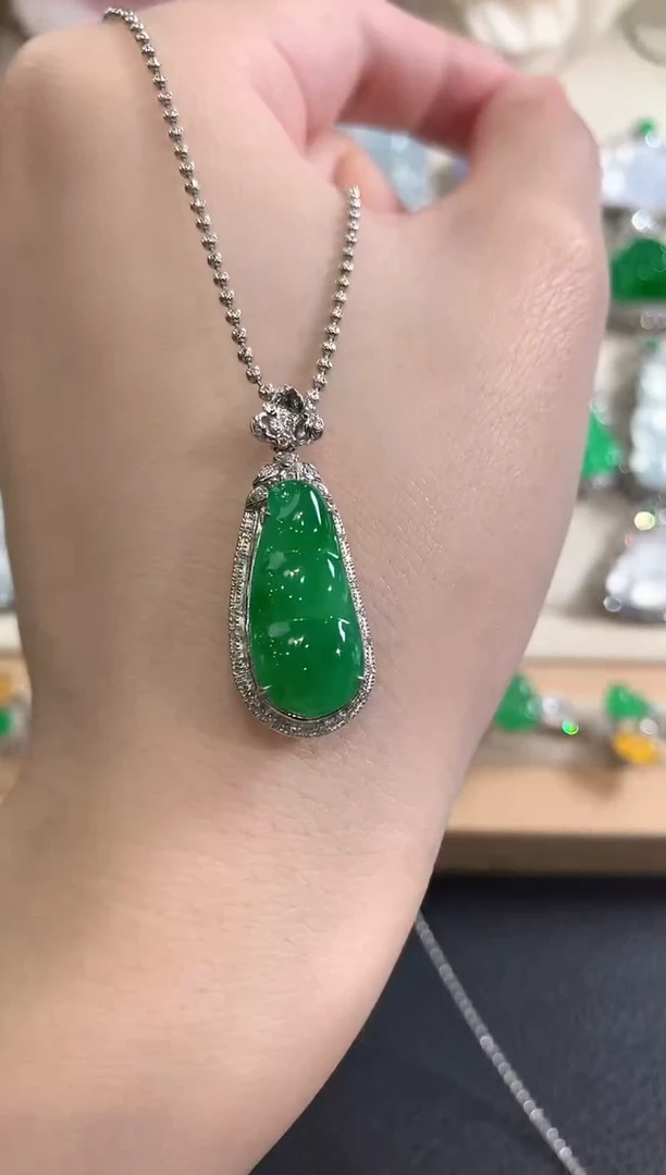 吊坠(不含链)18K金镶嵌翡翠冬日珠宝W11