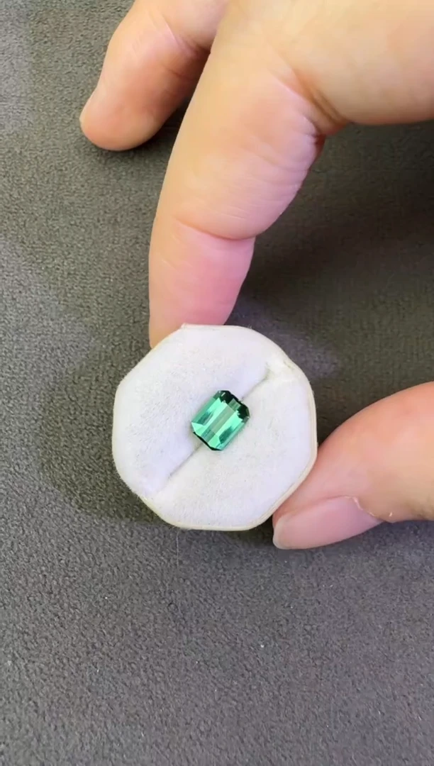 未镶嵌珠宝半成品碧玺1.03ct