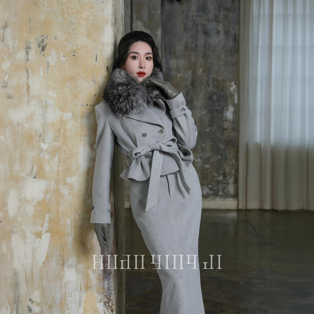 绒舞素翩｜限量简约廓形感银狐毛领羊绒分体大衣半裙外套X24D595