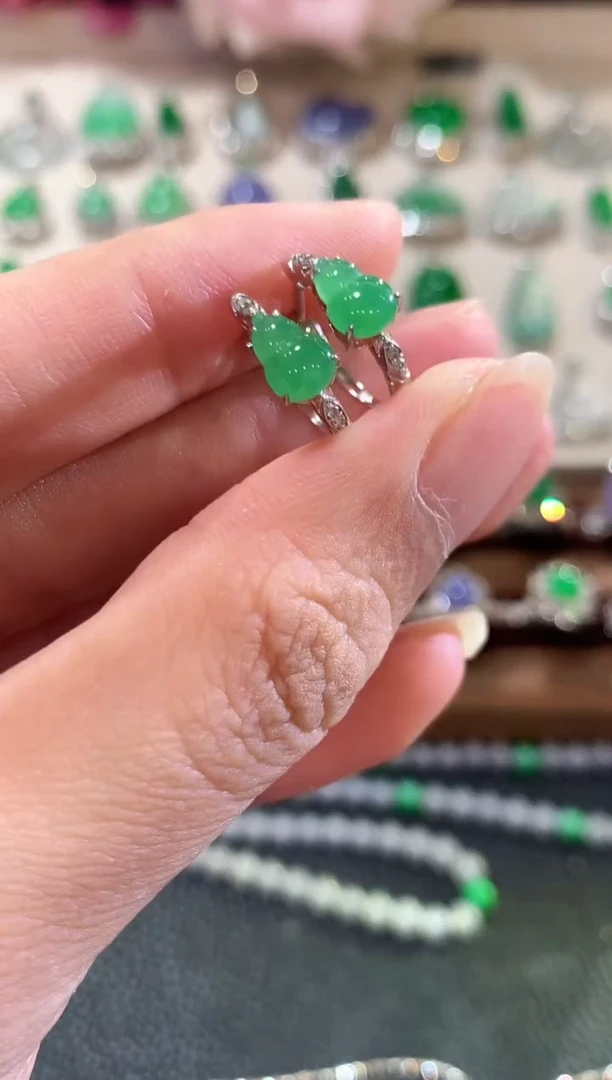 18K金镶嵌翡翠耳饰z26