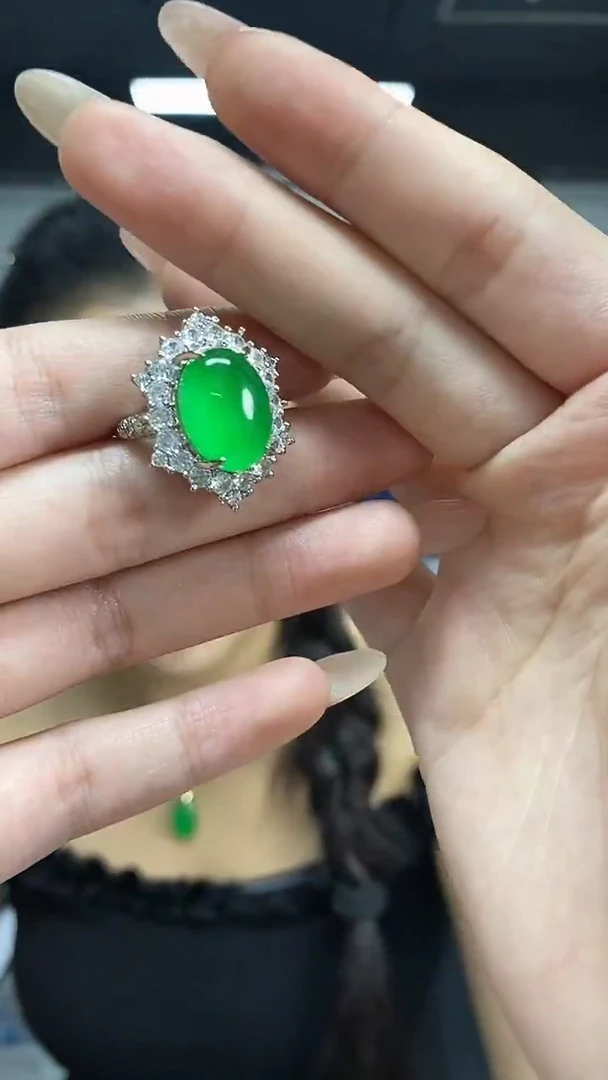 未镶嵌戒指翡翠多样性发其一颜色微差