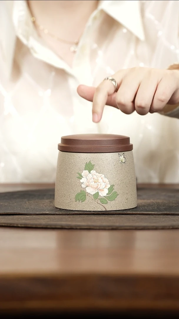 紫砂茶叶罐小罐定窑白泥绘牡丹蝴蝶