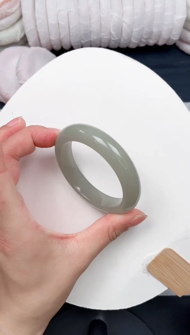 未镶嵌手镯石英质玉18-58