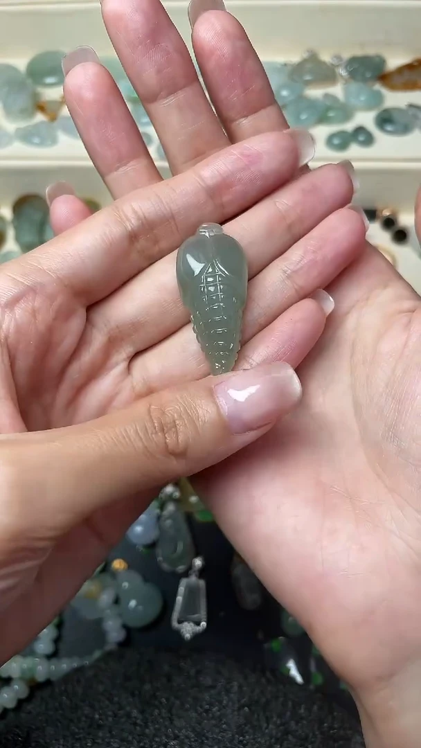 颈饰未镶嵌翡翠仟****刀玉米