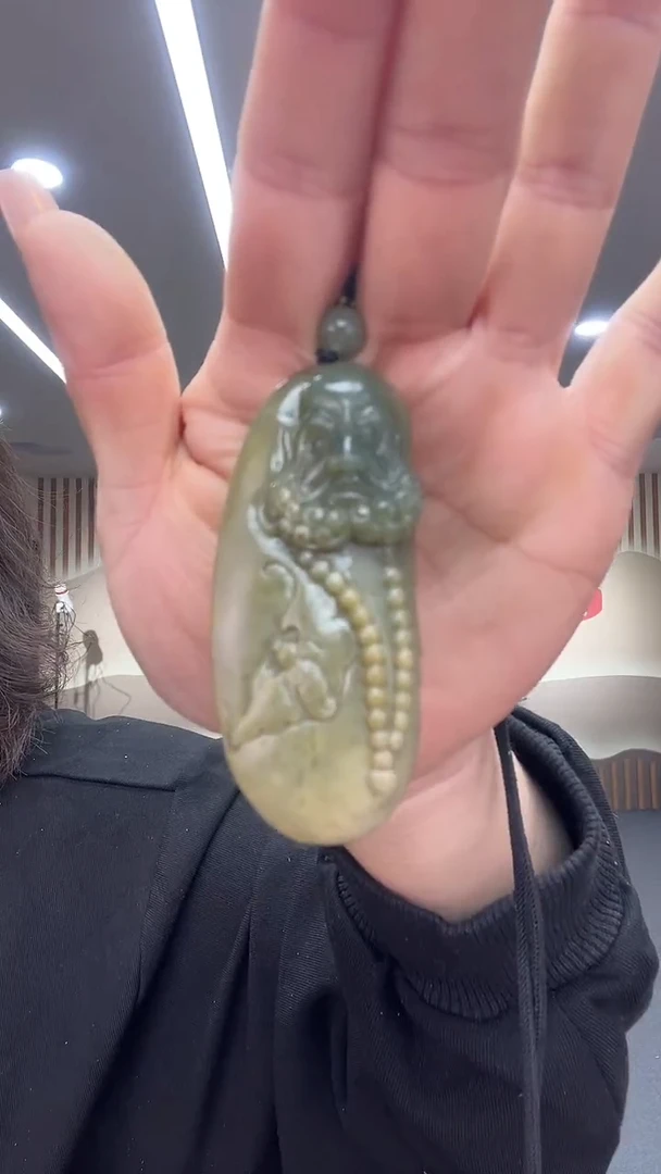 未镶嵌透闪石质玉挂件达摩