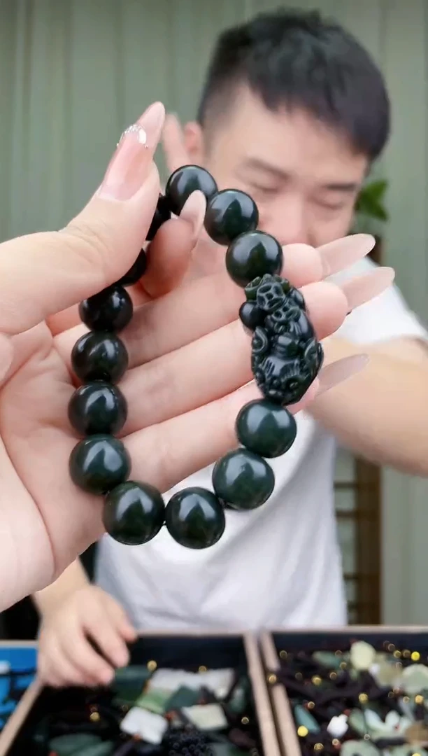 和田玉未镶嵌挂件拍一发一，多样性发货！1.4