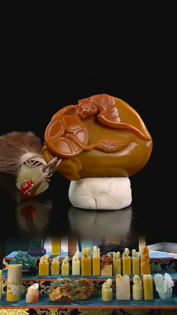 老挝石北部黄福在眼前手把件4.3*3.4*1.8