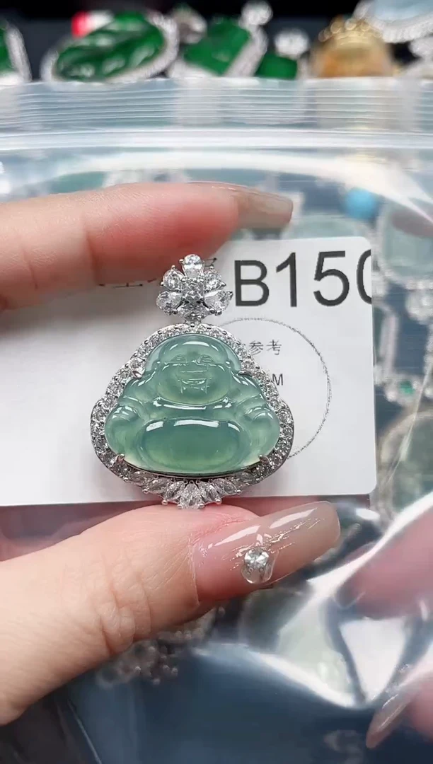 【闪购商品】翡翠颈饰未镶嵌赠皮绳150