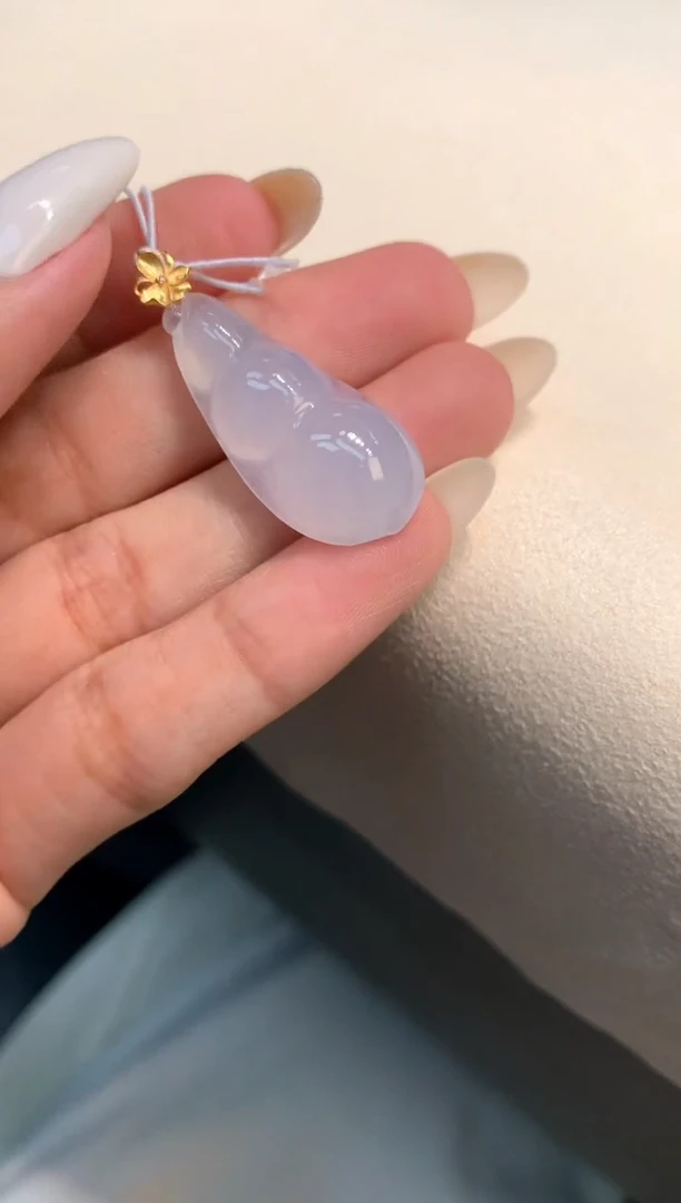 颈饰18K金镶嵌翡翠1