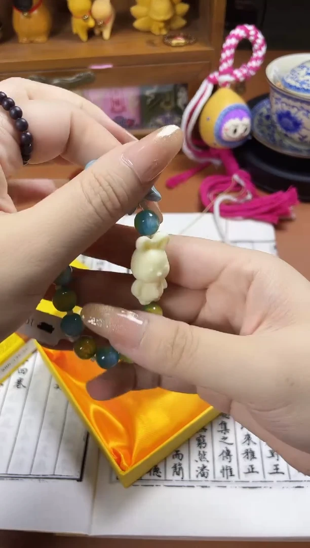 非洲檀香手串/手链菩提木质玉石手串/多发性其一/不带盒子