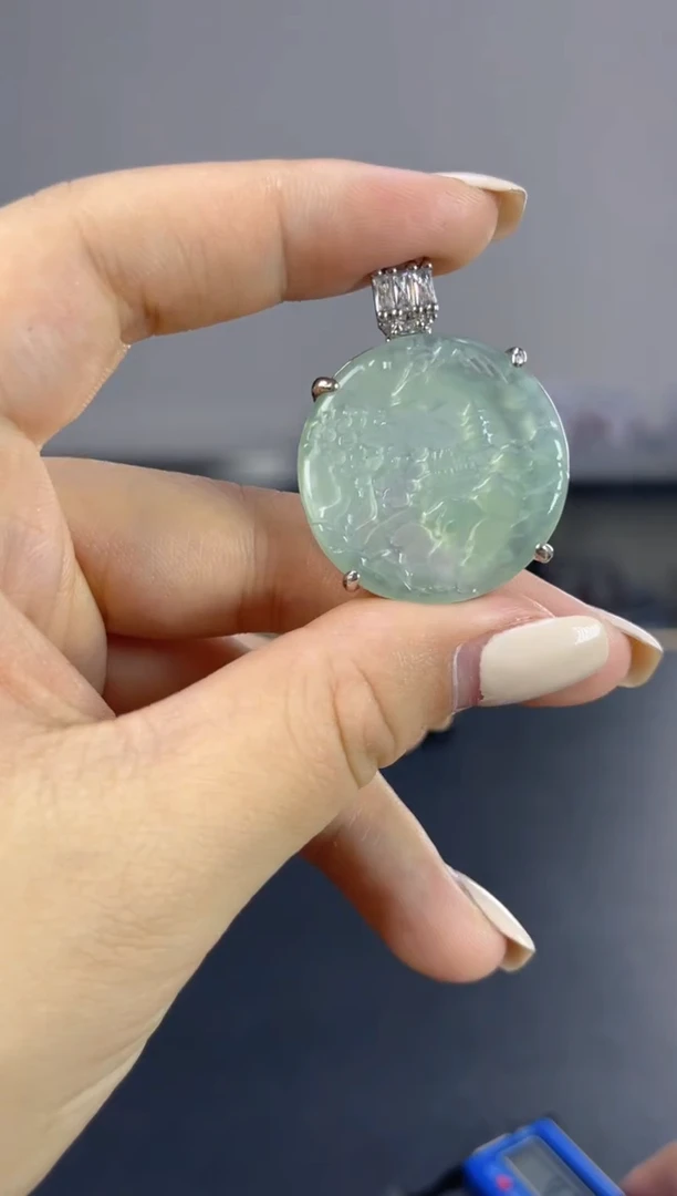 翡翠未镶嵌颈饰天然A货翡翠