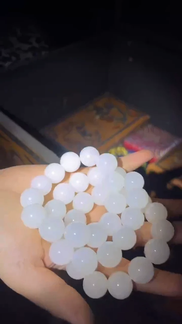 和田玉未镶嵌挂件白玉手串一条