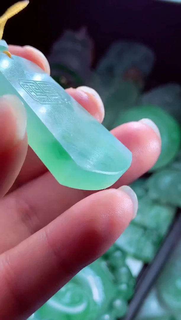 未镶嵌定制翡翠齐****#翡翠毛货定制