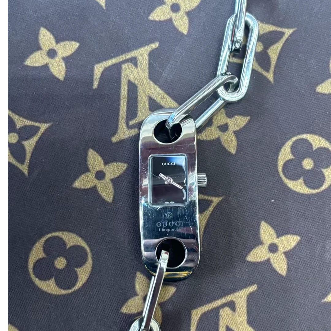 95新 GUCCI/古驰 黑盘/手链款/石英/九月/