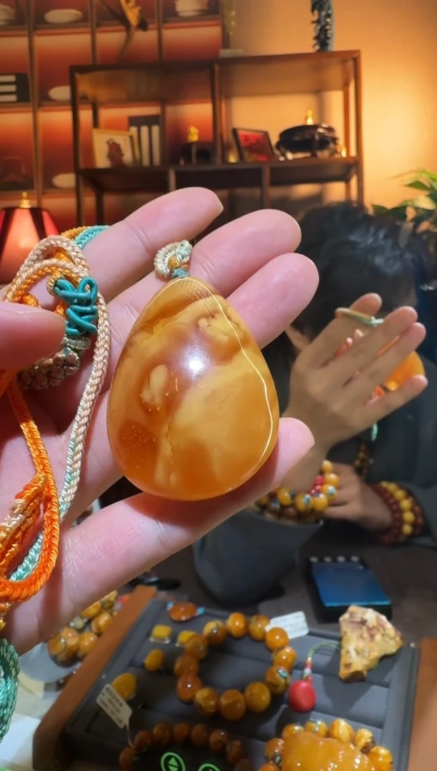 蜜蜡颈饰未镶嵌1990天然蜜蜡珠宝奇石