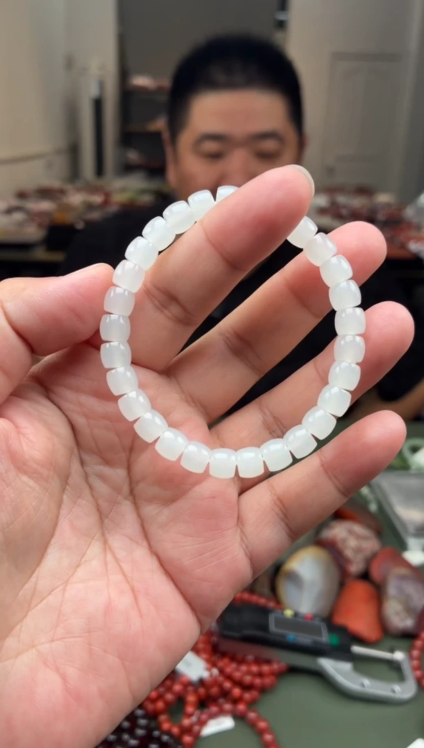 手串未镶嵌和田玉单圈手串一条约7mm多样性发货