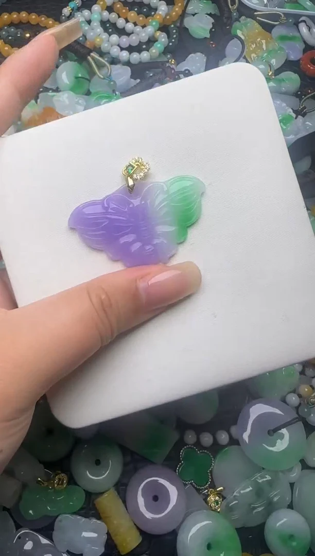 翡翠未镶嵌颈饰天然缅甸翡翠吊坠