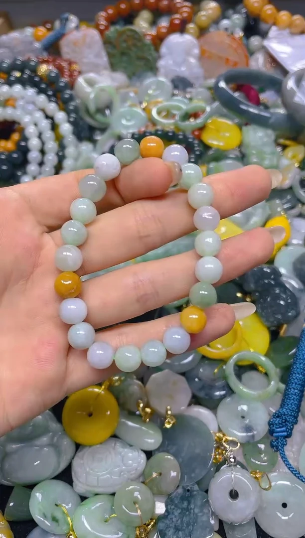 颈饰未镶嵌翡翠8MM/ T /翡翠A货，一件也是批发价