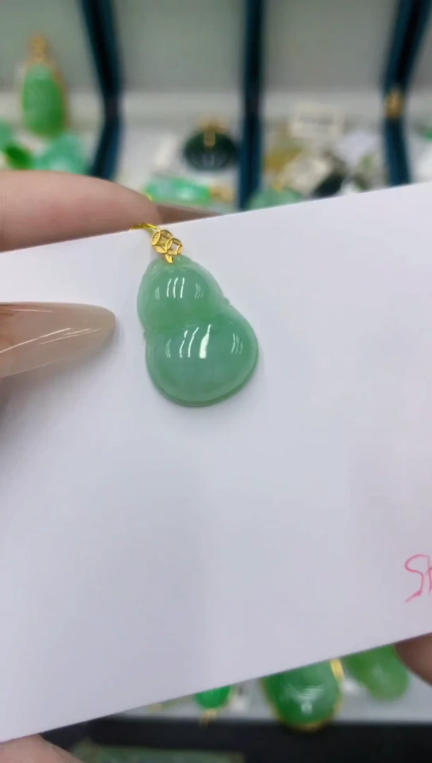 颈饰18K金镶嵌翡翠11111