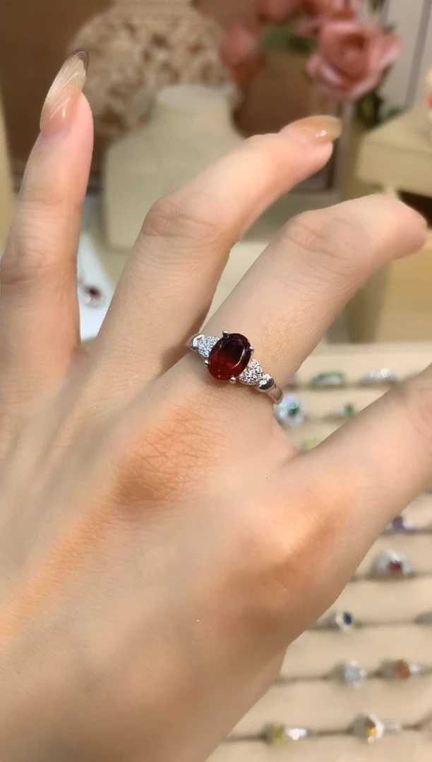 银S925镶嵌戒指石榴石石榴石