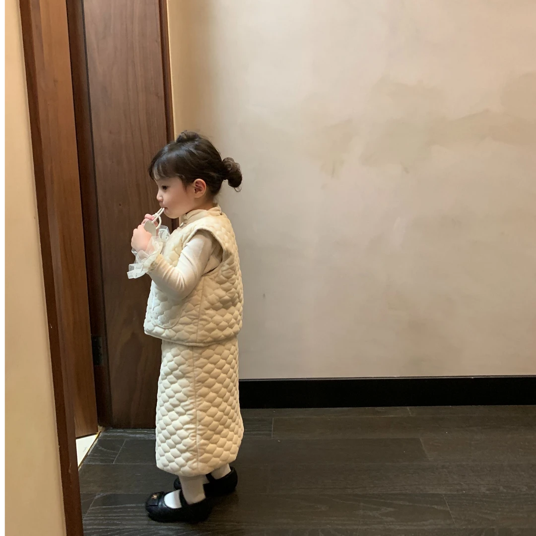 壹妈童装女童千金风纯色韩版休闲秋冬米色套装洋气白色打底毛衣