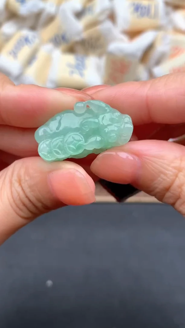 未镶嵌挂件翡翠一