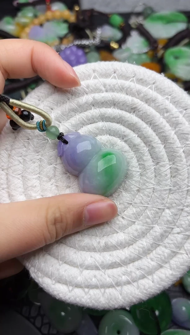 颈饰未镶嵌翡翠缅甸翡翠吊坠