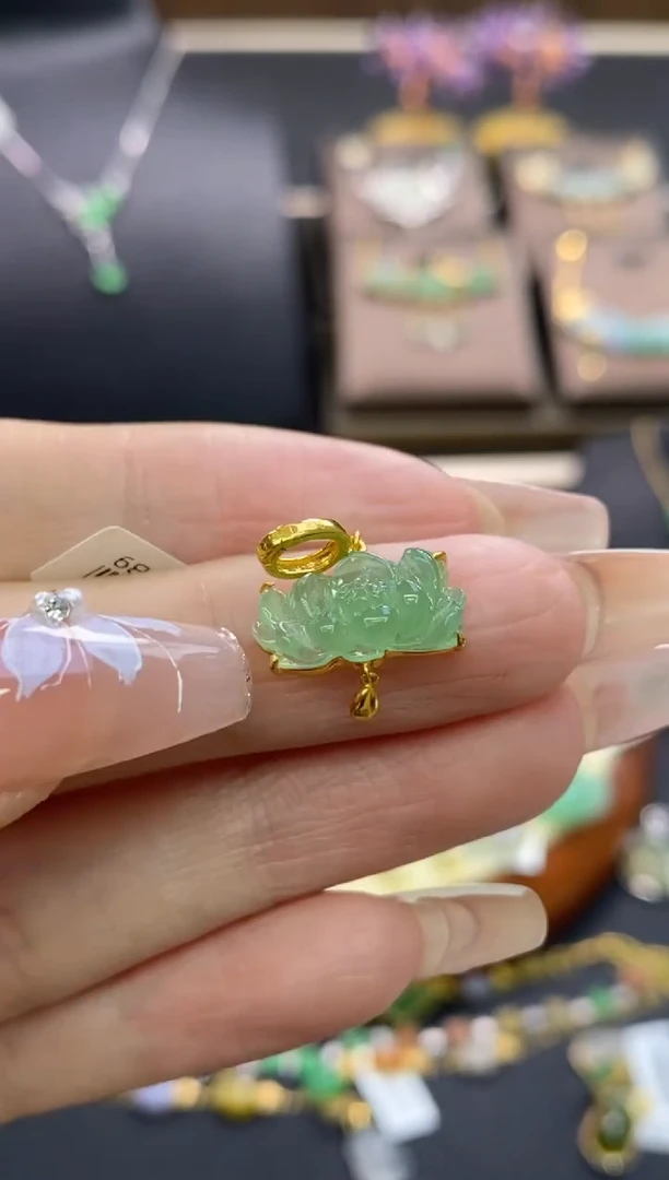 【闪购商品】翡翠颈饰18K金镶嵌净货1586