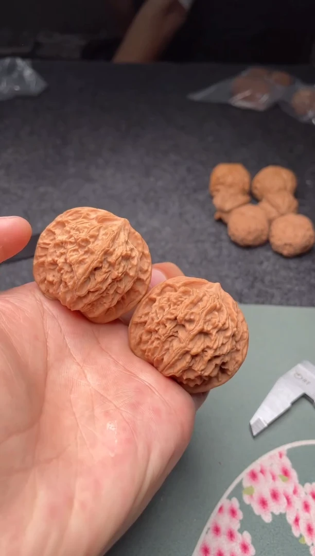 把件文玩核桃a135   盘龙纹    43尺