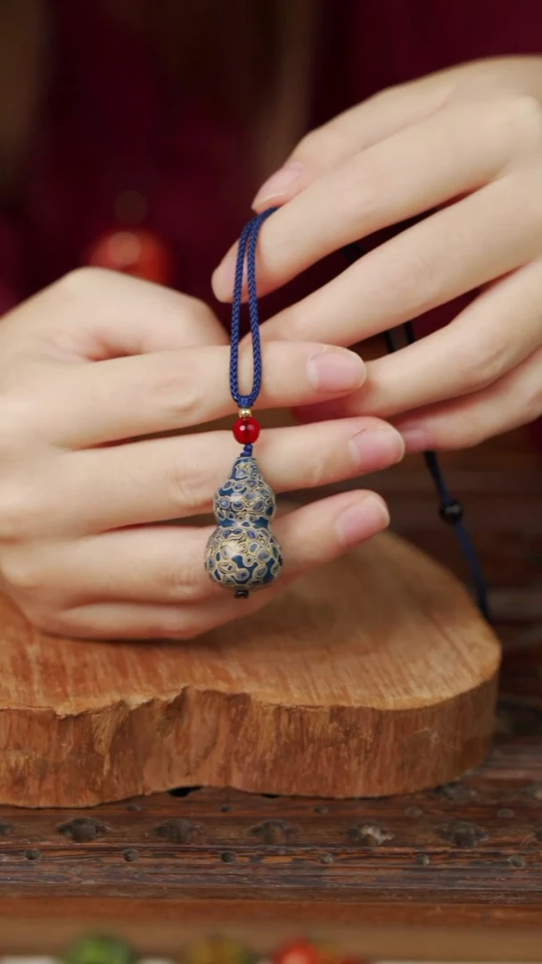 大漆彰髹变涂小葫芦吊坠（海蓝）