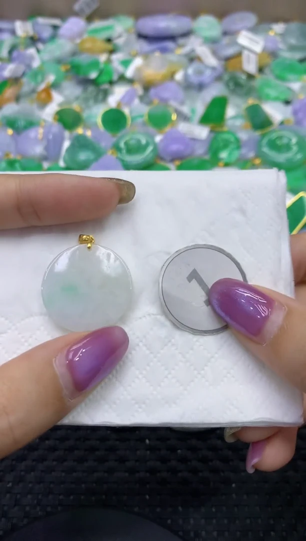 颈饰未镶嵌翡翠天然缅甸翡翠A货