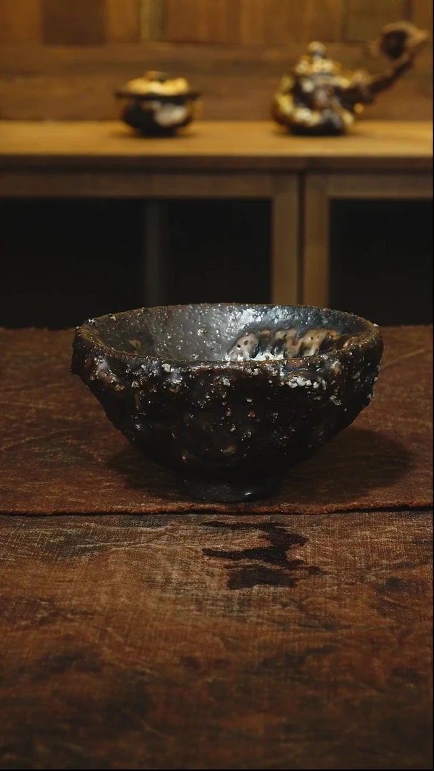 全手工老味金彩柴烧志野斗笠杯