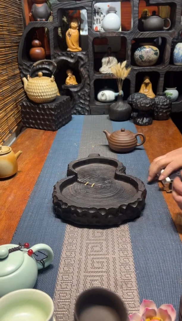 【闪购商品】香樟木木雕一物一拍