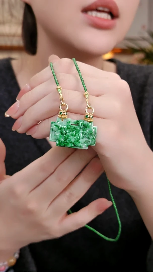 颈饰未镶嵌翡翠国风