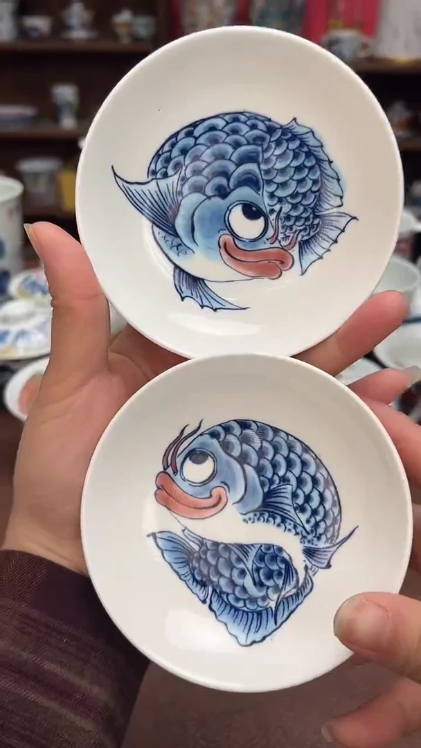 【闪购商品】宠粉福利价        一对龙鱼味碟