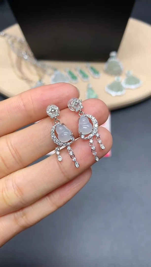 【闪购商品】翡翠耳饰银S925镶嵌葫芦【多样性发其一】