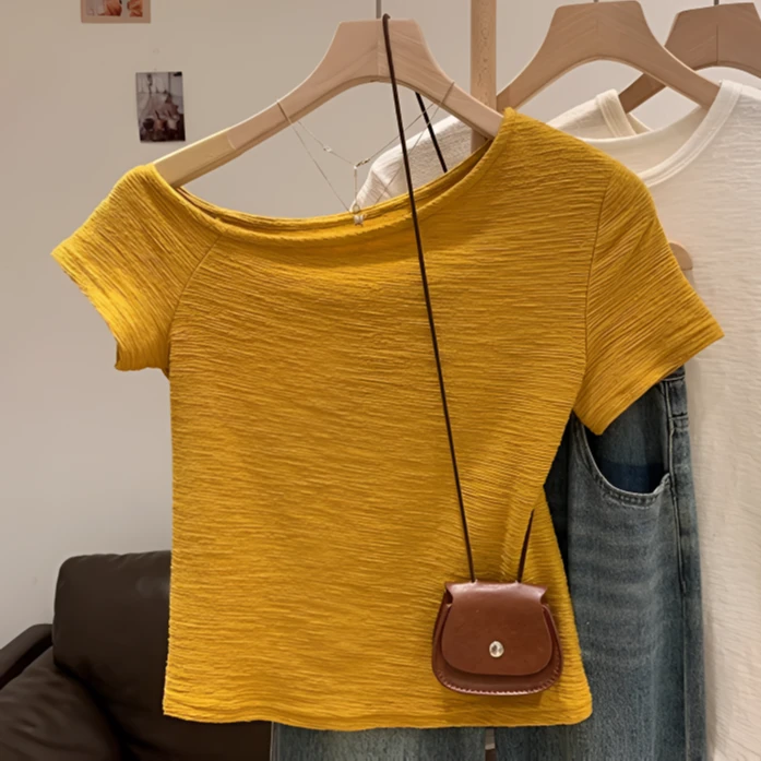 时尚气质斜领露肩短袖T恤女2025夏季新款小个子百搭显瘦肌理上衣