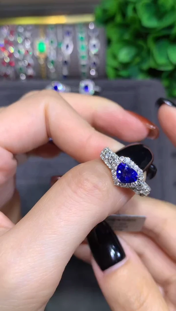 戒指蓝宝石铂Pt950镶嵌1.15ct