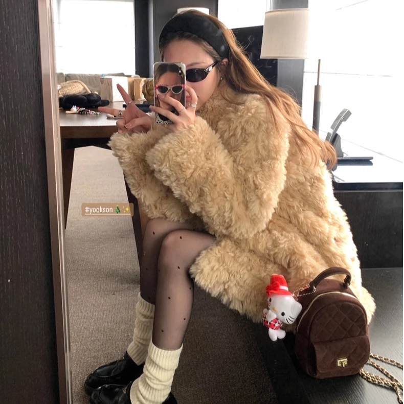 韩女托卡高级感皮毛一体毛绒绒外套女冬加厚翻领毛毛外套