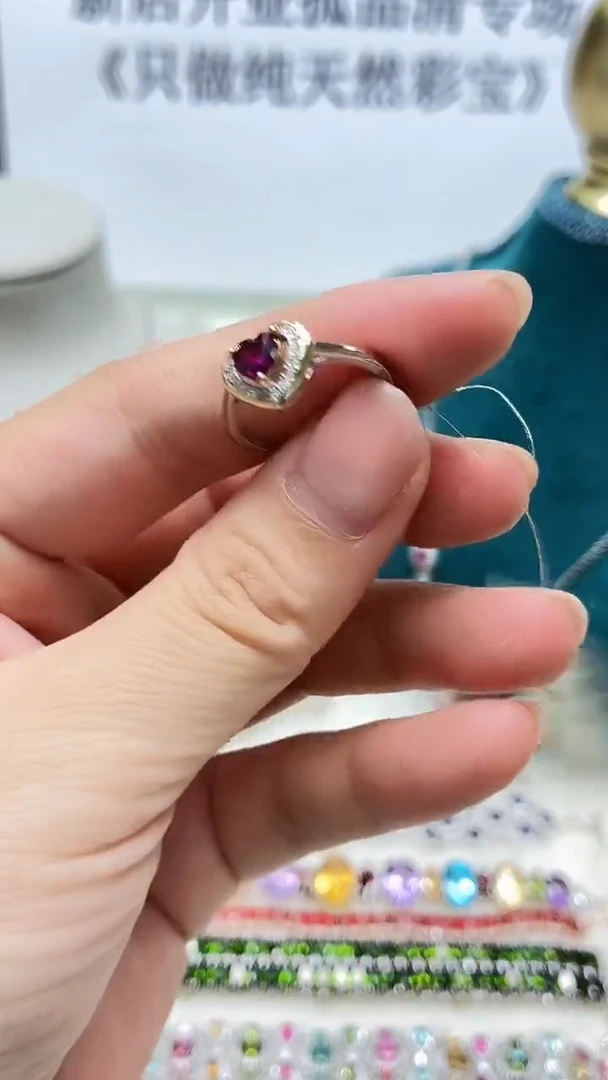 银S925镶嵌戒指石榴石089ZB1129产品一个（多样性）