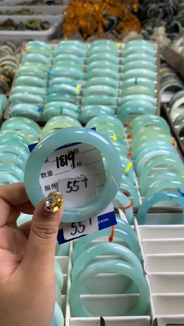 【闪购商品】蛇纹石玉手镯未镶嵌1819