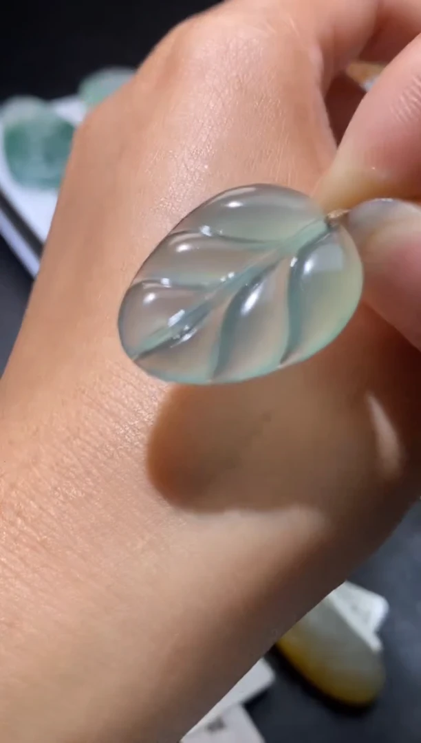 【闪购商品】定制翡翠未镶嵌翡翠毛货~