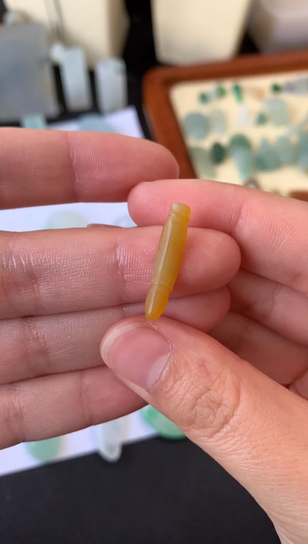 【闪购商品】定制翡翠未镶嵌翡翠