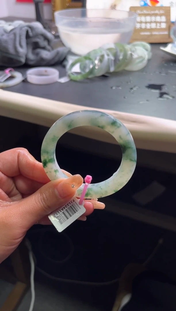 未镶嵌手镯定制翡翠冰飘花48-54+