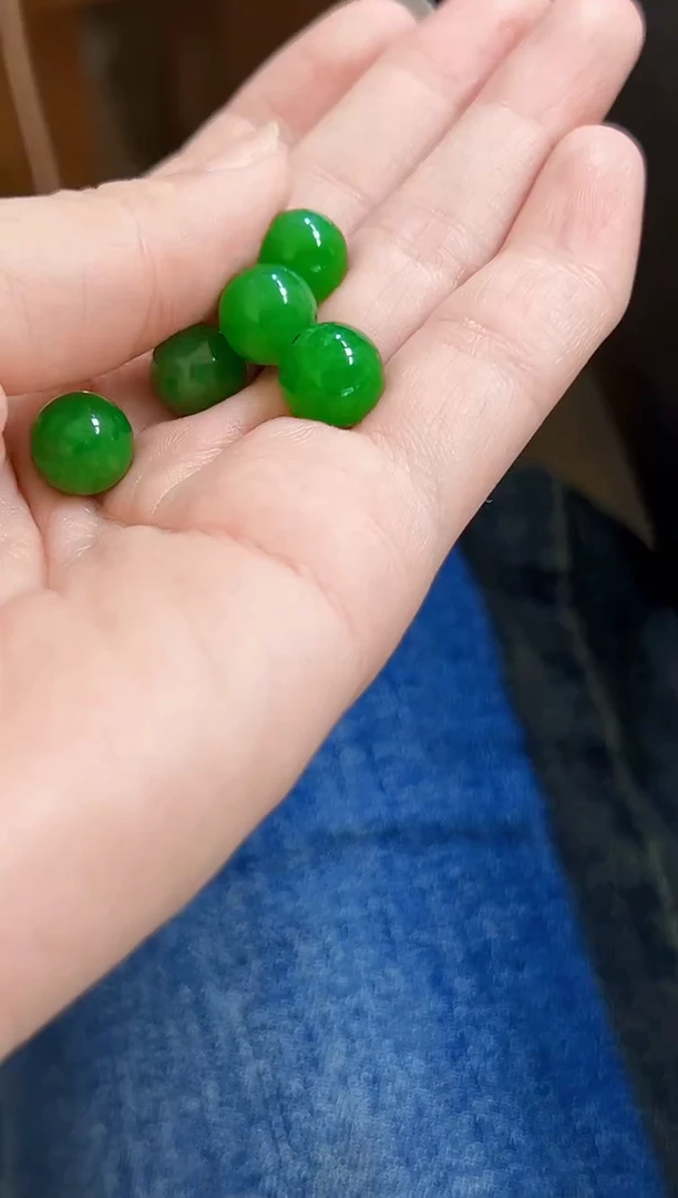颈饰未镶嵌翡翠多样性发货发1