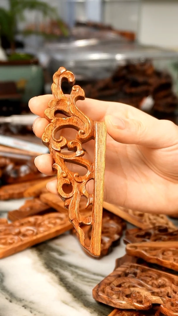 黄花梨/降香黄檀丹*海黄圈椅角花