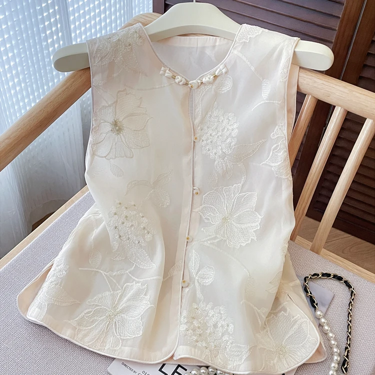 新中式国风盘扣刺绣背心女夏季新款独特设计马夹名媛气质绝美上衣