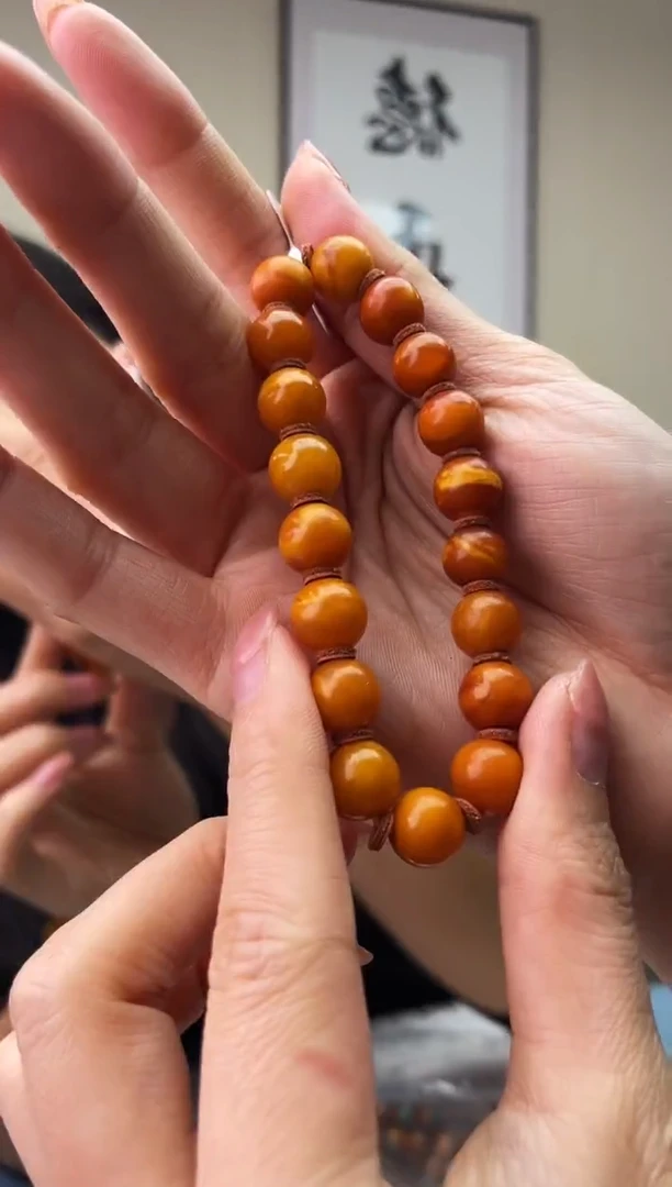 琥珀未镶嵌珠宝奇石T0微瑕假一罚十，多样性发一件