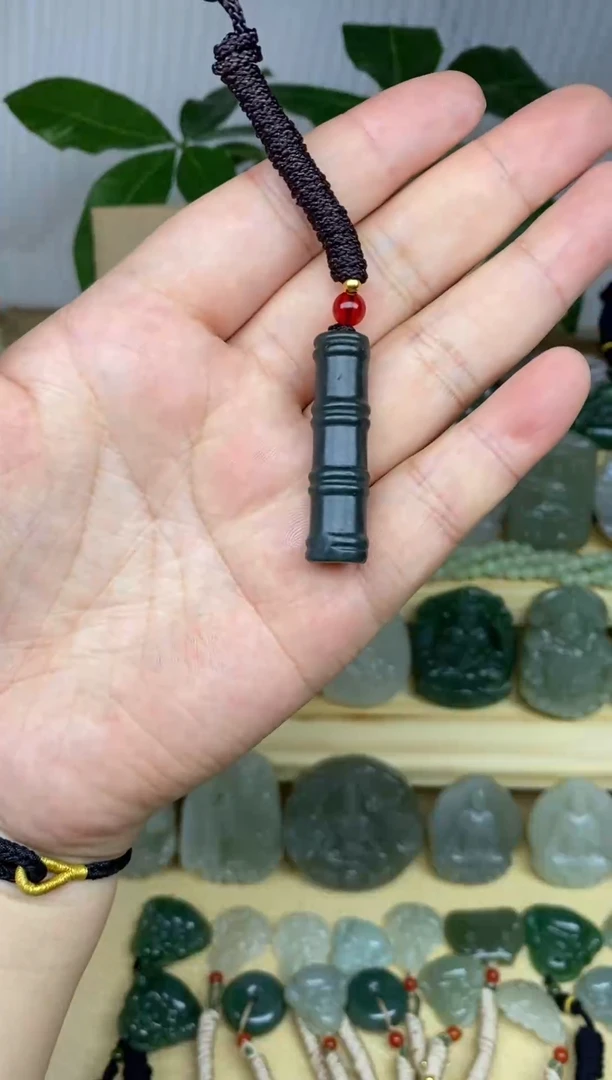 和田玉未镶嵌吊坠(不含链)和田玉吊坠